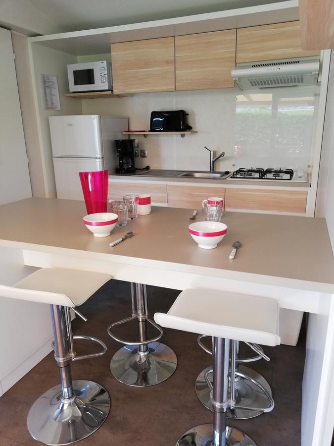 Camping Orly D'Azur Hotel Сикс-Фор-ле-Плаж Екстериор снимка